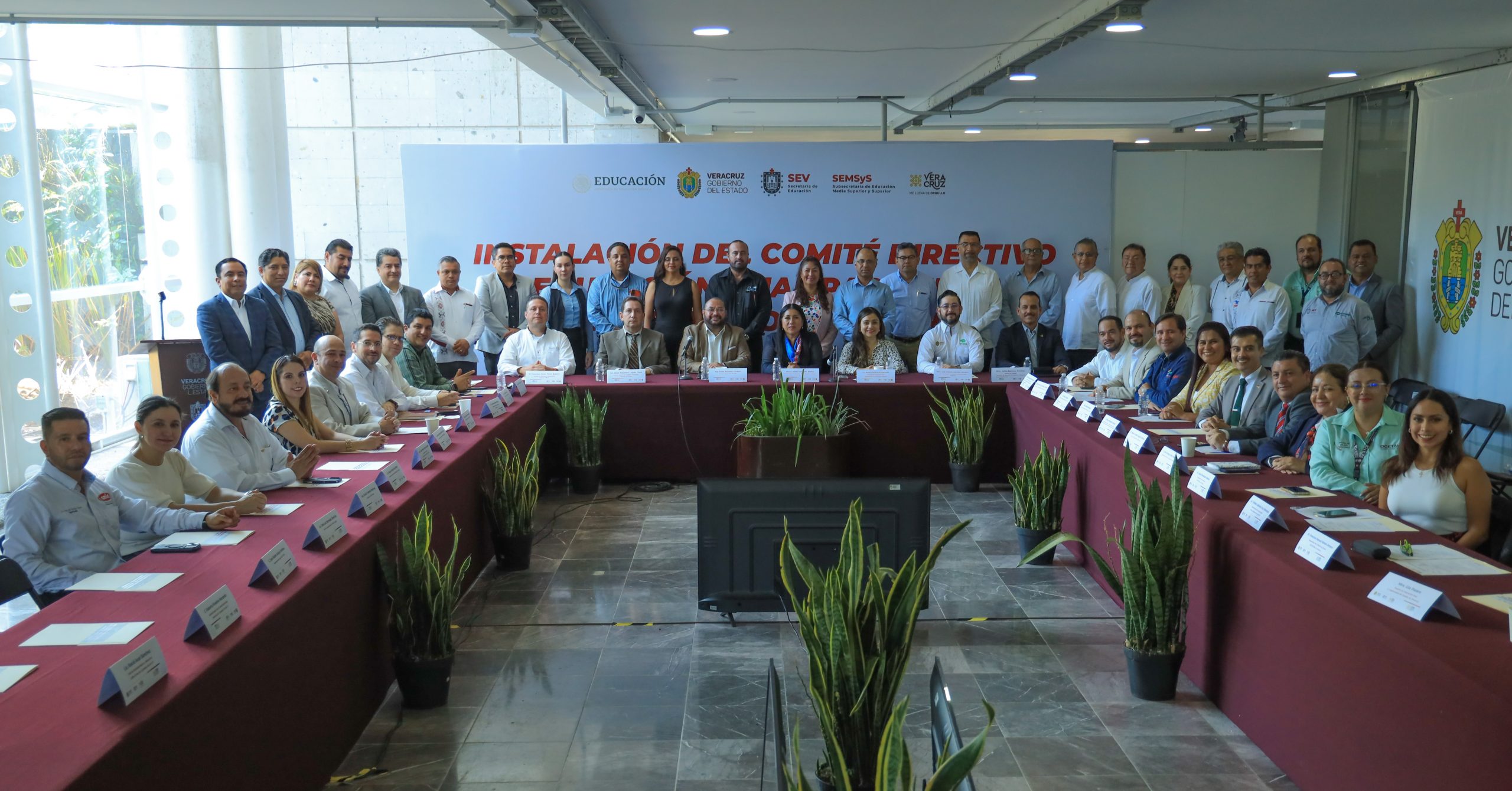 “Instalación del Comité Directivo de Educación Dual: Nivel Medio Superior y Superior del Estado de Veracruz”