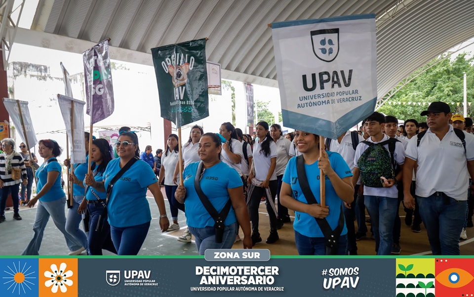 Desfile 13er Aniversario UPAV: Coordinaciones Solidarias Zona Sur