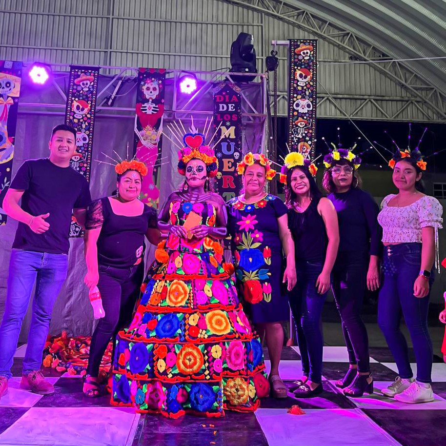 1er Lugar “Concurso de Catrines y Catrinas” para aprendiente de Bachillerato UPAV
