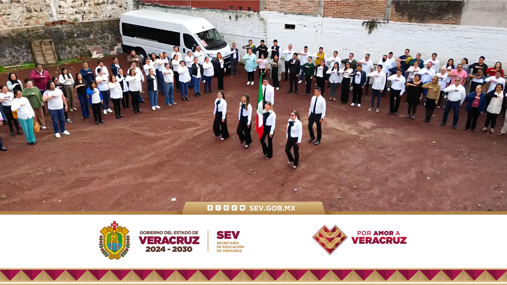 La UPAV Reafirma su Compromiso con los Valores Patrióticos en Acto Cívico Solemne