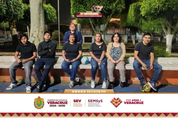 El Bachillerato 369U de Ixtaczoquitlán se sumó a la conmemoración del Decimoquinto