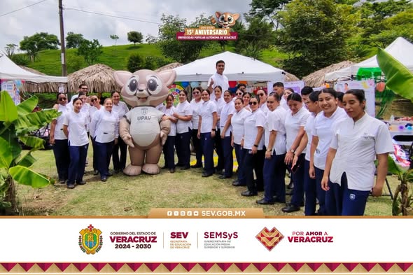 Enfermería UPAV: Ferias de salud por 15 años