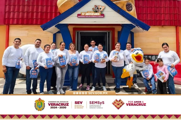 Estudiantes UPAV visitan Bimbo por 15° Aniversario